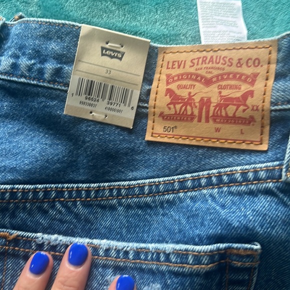 Brand new with tags Levi’s jean shorts - Picture 6 of 6